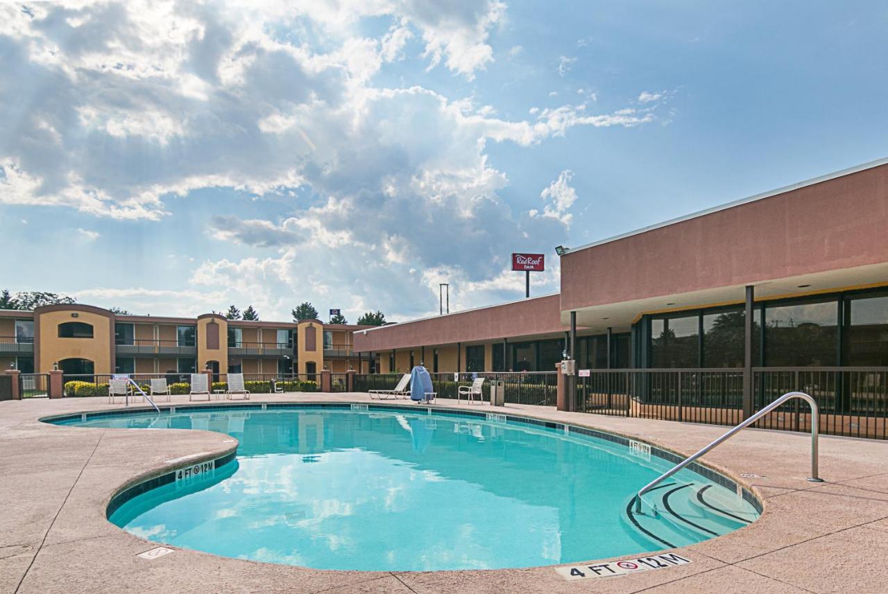 Red Roof Inn Forsyth Exterior photo